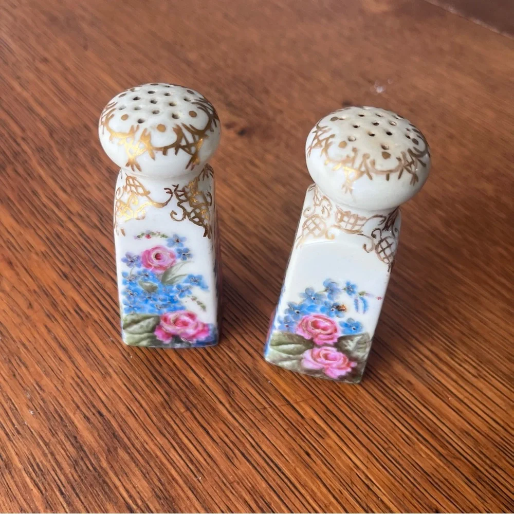 Antique Hand Painted Floral Gold Salt And Pepper Shakers